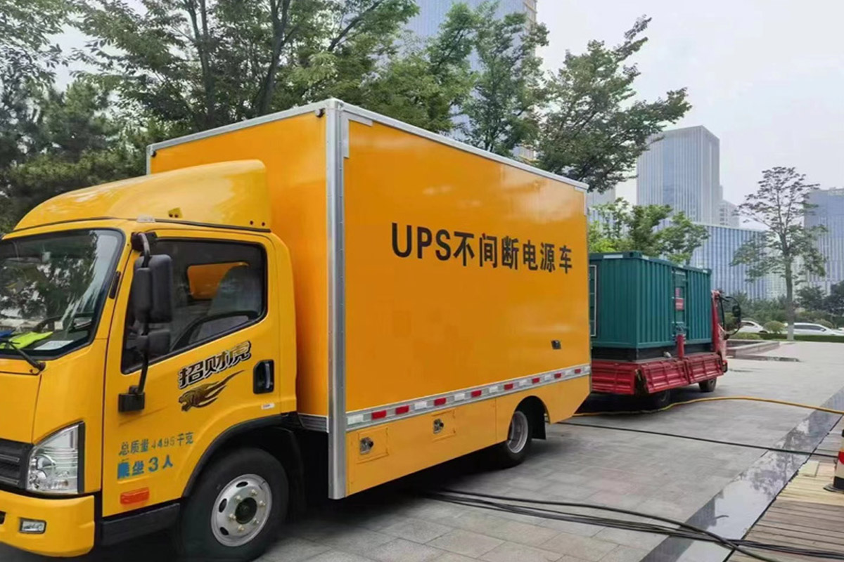 滦平发电机租赁施工现场