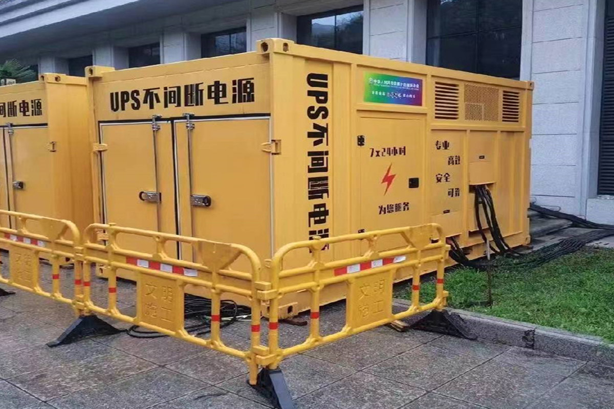 滦平发电机租赁施工现场